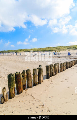 Hölzernen Wellenbrecher auf Kampen Sandstrand, Insel Sylt, Deutschland Stockfoto