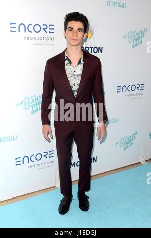 Cameron Boyce im Ankunftsbereich für das Durst-Projekt 8. Jahrestagung Durst Gala, Beverly Hilton Hotel, Beverly Hills, CA 18. April 2017. Foto von: Priscilla Grant/Everett Collection Stockfoto