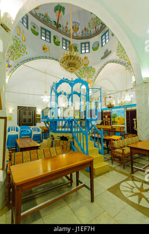 SAFED, ISRAEL - 17. November 2015: Die Abuhav Synagoge, das jüdische Viertel in Safed (Tzefat), Israel Stockfoto