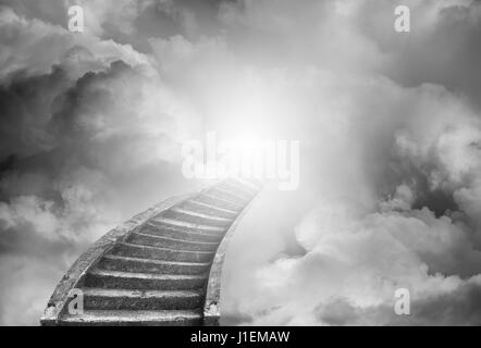 Treppe bis zum himmlischen Himmel Stockfoto