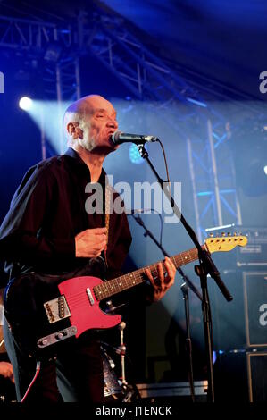 Wilko Johnson erklingt in Cornbury Festival Oxfordshire 8. Juli 2016 Stockfoto