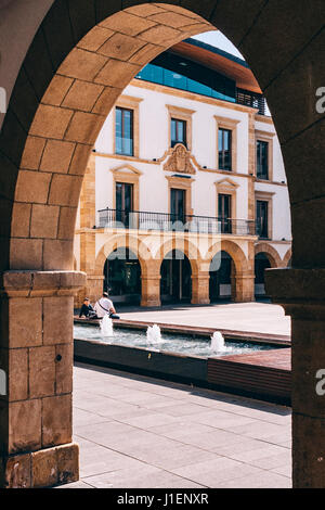 Rathaus der Stadt Amorebieta-Etxano.en in der Provinz Bizkaia, Baskenland, Spanien. Stockfoto