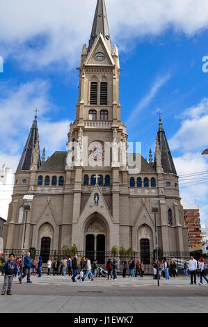 MAR DEL PLATA, BUENOS AIRES - 23. Dezember 2013: Santos Pedro y Cecilia Kathedrale in Mar Del Plata, Buenos Aires, Argentinien Stockfoto