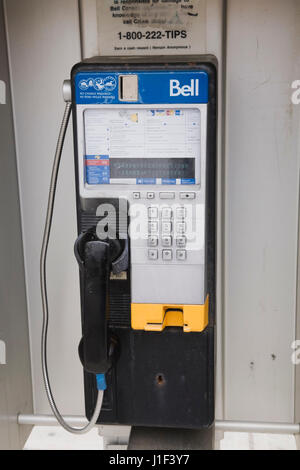 Bell öffentliches Freibad pay Phone Booth, Byward Market, Ottawa, Ontario, Kanada. Stockfoto