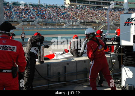 Indy racing Homestead Miami Speedway USA Besatzung auf Boxengasse Stockfoto