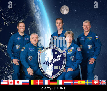 Offizielles Porträt von NASA internationale Raumstation Expedition 51 Sojus MS-04 Mission Prime Crew Mitglieder (L-R) US-amerikanischer Astronaut Jack Fischer, russische Kosmonauten Fyodor Yurchikhin von Roskosmos, französischer Astronaut Thomas Pesquet von der European Space Agency, US-amerikanische Astronautin Peggy Whitson und russische Kosmonaut Oleg Novitskiy von Roskosmos am Johnson Space Center 7. Februar 2017 in Houston, Texas.      (Foto von NASA Foto/NASA über Planetpix) Stockfoto