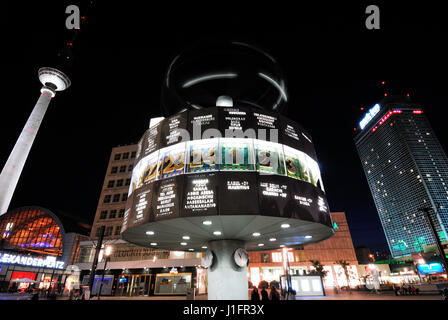 Alex, Alexanderplatz, Attraktion, Bei Nacht, Berlin, Gebäude, Hauptstadt, Hauptstädte, Stadt, Innenstadt, Stadtbild, Dawn, Deutschland, Osten, Fachzeitung Stockfoto