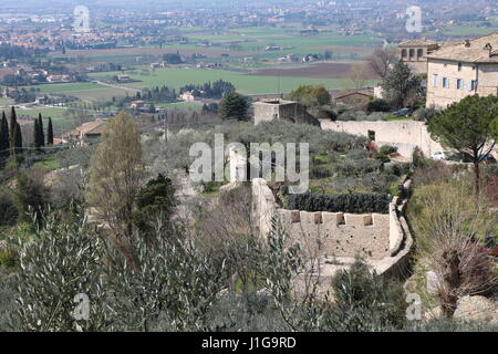 Tal der Tescio, Provinz Perugia in der Region Umbrien, an der Westflanke des Monte Subasio, Italien Stockfoto
