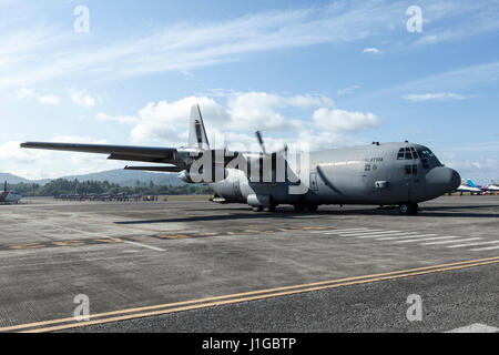 Eine Königliche malaysische Luftwaffe Lockheed c-130 Hercules bei der Langkawi International Maritime und Aerospace (LIMA) Ausstellung 2017 Stockfoto