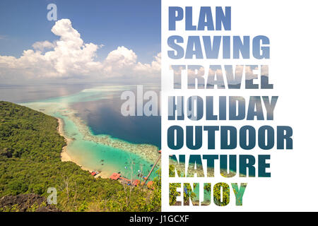 Luftaufnahme der tropischen Insel Bohey Dulang in der Nähe von Siapdan Insel, Sabah, Borneo, Malaysia. Stockfoto