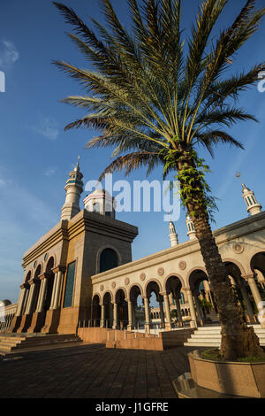 Islamische Zentrum Samarinda auch bekannt als Masjid Baitul Muttaqin oder Baitul Muttaqin Moschee. Die Moschee ist die zweitgrößte in Südost-Asien Stockfoto