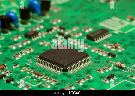 SMD Leiterplatte elektronische mit Mikro-Controller und Komponenten, flachen dof Stockfoto