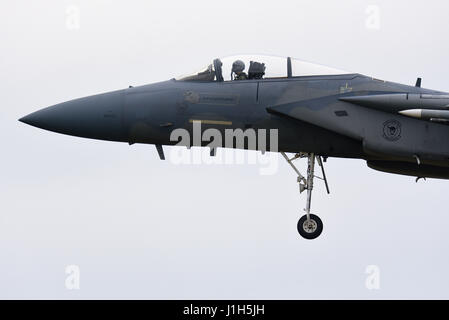 United States Air Force Boeing MDD F-15 Eagles of 493rd Fighter Squadron 'Grim Reapers' bei RAF Lakenheath, Suffolk, Großbritannien Stockfoto