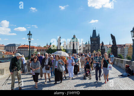 Prag. Blick auf die Altstadt von der Karlsbrücke, Prag, Tschechische Republik Stockfoto