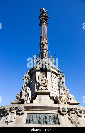 Kolumbus-Denkmal in Barcelona, Spanien. Das Denkmal befindet sich am unteren Ende der La Rambla. Stockfoto