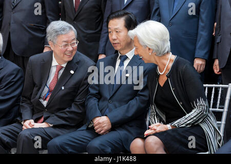 Washington DC, USA, 21. April 2017. G20-Finanzminister und-Notenbankgouverneure posieren für ein Foto nach dem Treffen an der Frühjahrstagung von IWF. Bildnachweis: B Christopher/Alamy Live-Nachrichten Stockfoto