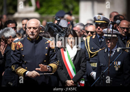 Rom, Italien. 21. April 2017. Rom besucht 21. April 2017, der Bürgermeister von Rom Virginia Raggi die Feierlichkeiten zum 2770th Jubiläum der Gründung Roms. in der abgebildeten Virginia Raggi Credit: Andrea Ronchini/Alamy Live News Stockfoto