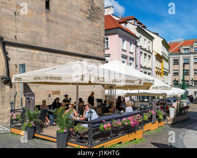 Cafe in Mala Strana, Prag, Tschechische Republik Stockfoto