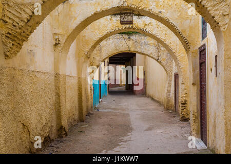 Die Straßen der alten Medina von Meknès, Marokko. Stockfoto