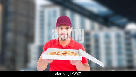 Digitalen Verbund aus Lieferung Mann, Pizza-box Stockfoto