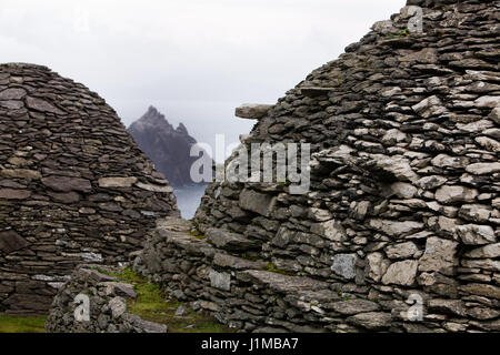 Das Kloster auf Skellig Michael, ein UNESCO-Weltkulturerbe in County Kerry, Irland. Stockfoto