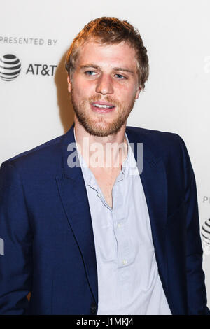 Johnny Flynn besucht die "Genius" Premiere während der 2017 Tribeca Film Festival am BMCC Tribeca PAC am 20. April 2017 in New York City. Stockfoto