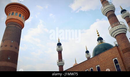 Urumqi wunderschöne Moschee Minarett der ethnischen Minderheit der Uiguren in Xinjiang, China Stockfoto