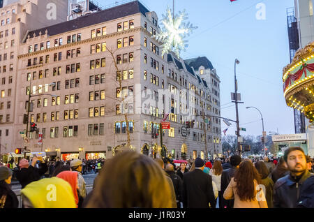 New York, USA - 10. Dezember 2011: Das architektonische Erscheinungsbild der Straßen von New York, eine geschäftige, engen und erstaunliche größte Stadt in den USA Stockfoto