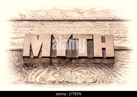 Mythos Wort in Vintage Buchdruck Holzart, Sepia Tönung Stockfoto