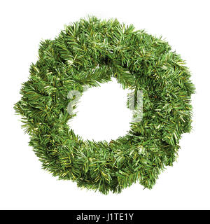 Runde grüne Weihnachtskranz isoliert auf weiß Stockfoto