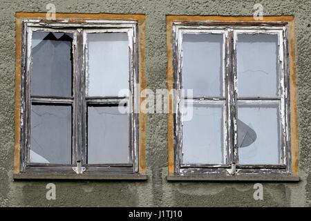 Fenster eines alten Gebäudes Stockfoto
