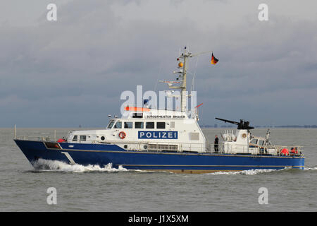 Küste Patrouillenboot BURGERMEISTER BRAUER der Polizei Hamburg an der Elbe. Stockfoto