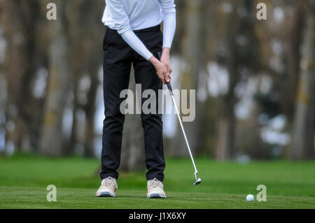 Anonyme Golfer auf einem Golfplatz Stockfoto