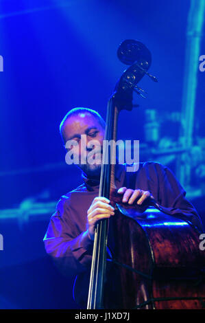 Dave Holland (geboren 1. Oktober 1946 in Wolverhampton) ist ein britischer jazz-Bassist und Komponist, der ein prominenter Vertreter der Avantgarde Jazz. NEA Stockfoto