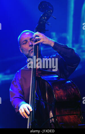 Dave Holland (geboren 1. Oktober 1946 in Wolverhampton) ist ein britischer jazz-Bassist und Komponist, der ein prominenter Vertreter der Avantgarde Jazz. NEA Stockfoto