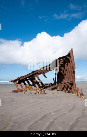 Wrack von Peter Iredale auf Oregon Küste, Oregon, USA Stockfoto
