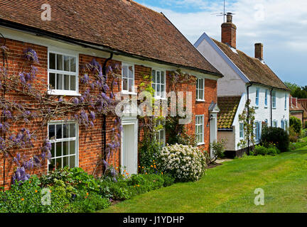 Häuser im Dorf Orford, Suffolk, England UK Stockfoto