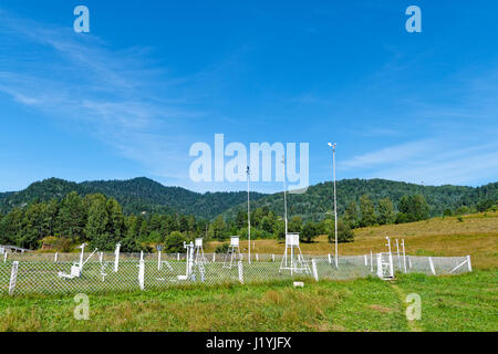 Russland Sibirien. Alte Wetterstation in Gorny Altai, Yaylu Siedlung Stockfoto