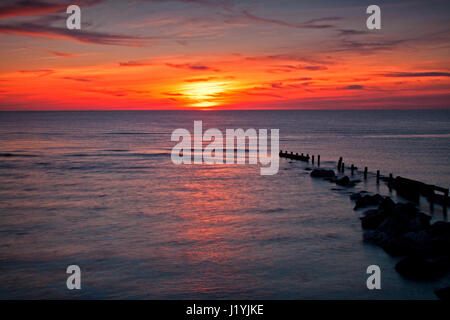 Bunte Cleveleys Sonnenuntergang Stockfoto