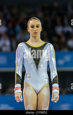 Cluj-Napoca, Rumänien. 22. April 2017. Derwael Nina (BEL) führt am Stufenbarren während der Frauen Finale auf die europäischen Männer und Frauen künstlerische Gymnastik-Meisterschaften in Cluj-Napoca, Rumänien. 22.04.2017 Foto: Catalin Soare/Dpa/Alamy Live News Stockfoto