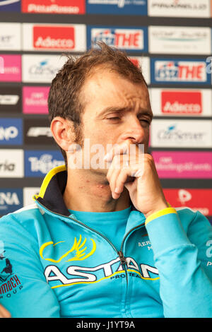 Datei-Archiv: 7. Mai 2014. Michele Scarponi 2014 Giro d ' Italia Gesamtwertung Präsentation für Team Astana Stockfoto