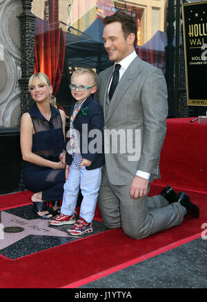 Hollywood, CA, USA. 21. April 2017. 21. April 2017 - Los Angeles - Chris Pratt, Anna Faris, Jack Pratt. Chris Pratt mit Stern auf dem Hollywood Walk Of Fame geehrt. Bildnachweis: AdMedia Credit: AdMedia/ZUMA Draht/Alamy Live-Nachrichten Stockfoto