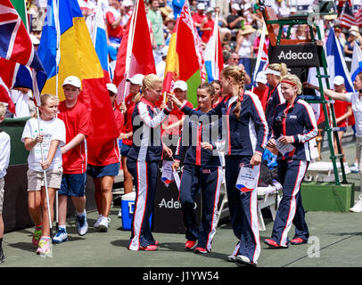 22. April 2017 - Wesley Chapel, Florida, USA-Team während der Eröffnungsfeier des Fed Cup World Group Halbfinales zwischen der Tschechischen Republik und den Vereinigten Staaten im Saddlebrook Resort USA-The. Del Mecum/CSM Stockfoto