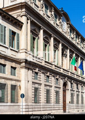 VERONA, Italien - 29. März 2017: Haus der Banca d ' Italia (Banca d ' Italia) auf Corso Cavour Straße. Der Zweig führt die Aufgaben der Staatskasse für Stockfoto