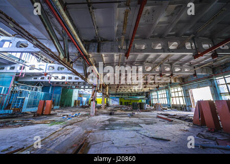 Hauptwerkstätte der verlassenen Jupiter-Fabrik in Pripyat Geisterstadt Tschernobyl Nuclear Power Plant Zone der Entfremdung in der Ukraine Stockfoto