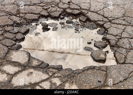 Großen Schlagloch in Montreal, Kanada. Stockfoto