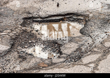 Großen Schlagloch in Montreal, Kanada. Stockfoto