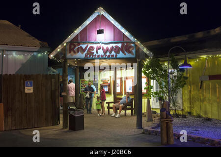 Naples, Fl, USA - 21. März 2017: Riverwalk Restaurant in Tin City - die Altstadt Neapels. Florida, United States Stockfoto