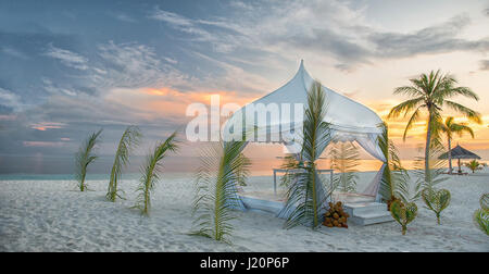 Pavillon am Strand Hochzeit Stockfoto