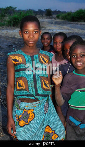 Malawische Kinder nachts Stockfoto